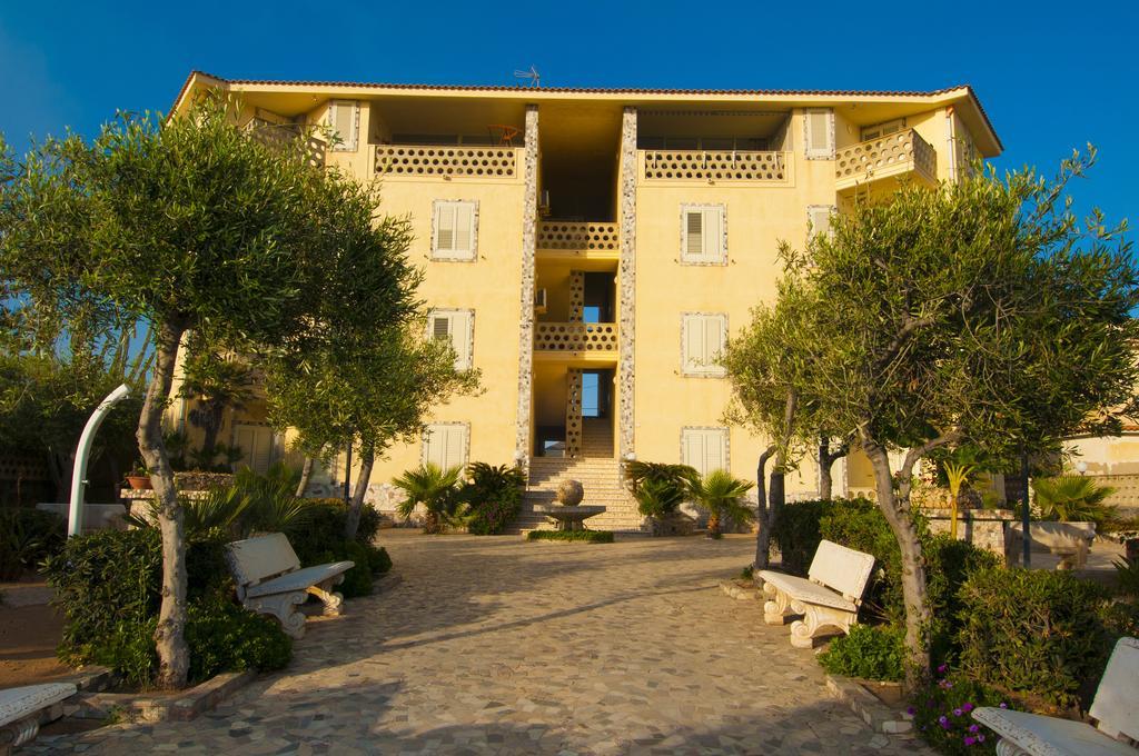 Residence Sicilia Mare- Casa Vacanza Scoglitti Exteriör bild