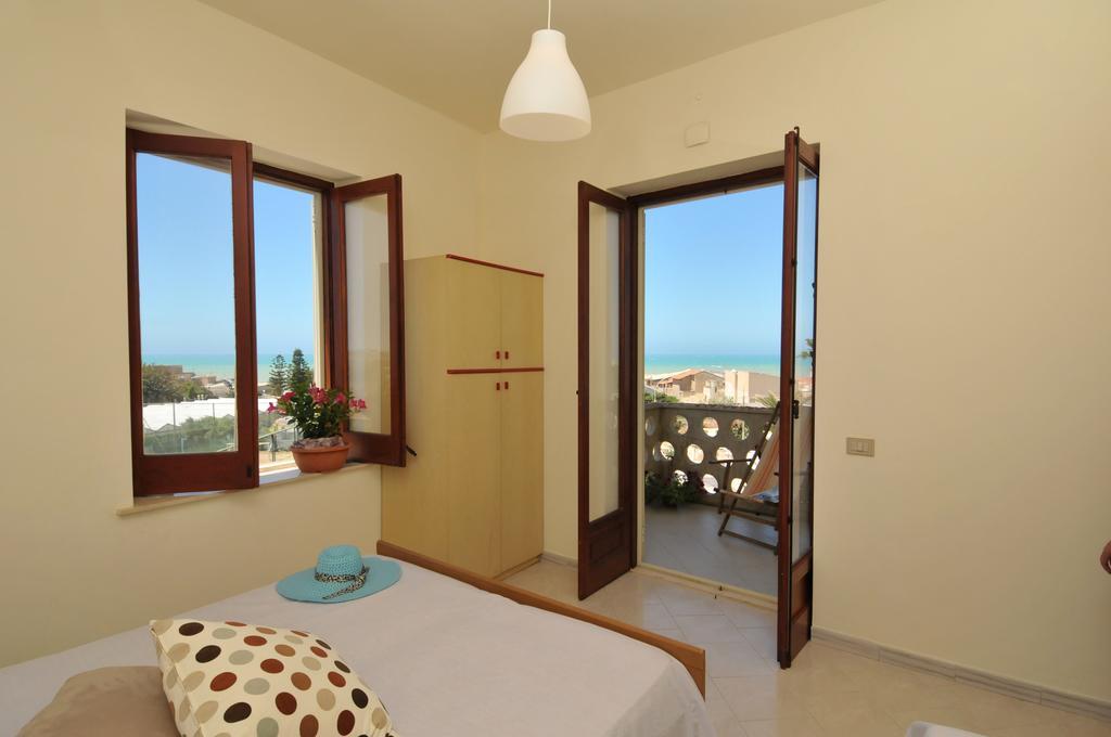 Residence Sicilia Mare- Casa Vacanza Scoglitti Exteriör bild